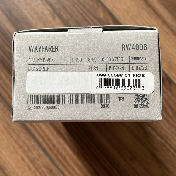 Ray-Ban Meta Wayfarer Sunglasses - Picture 3 of 4